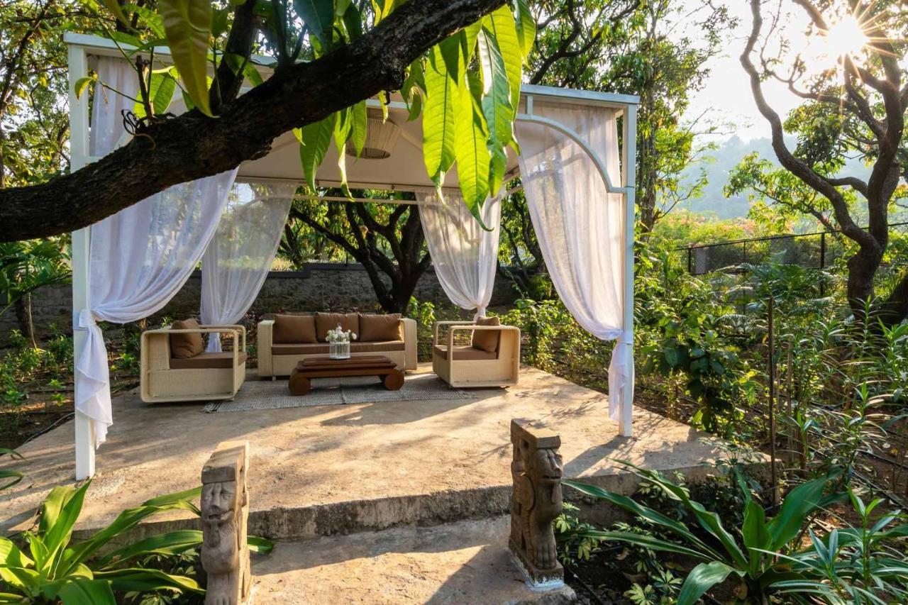 Stayvista At The Charcoal Villa Luxury Collection 阿里巴格 外观 照片