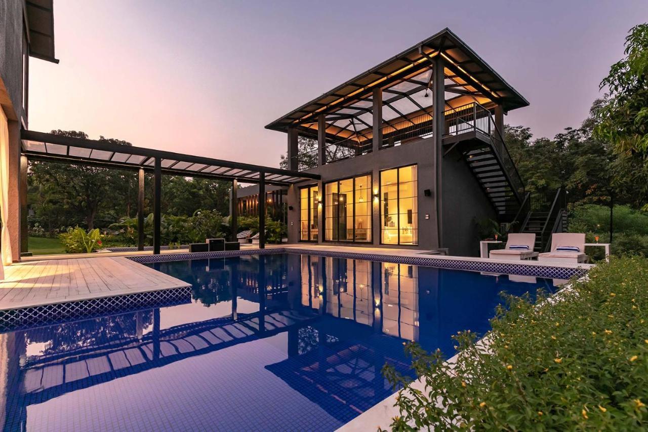 Stayvista At The Charcoal Villa Luxury Collection 阿里巴格 外观 照片