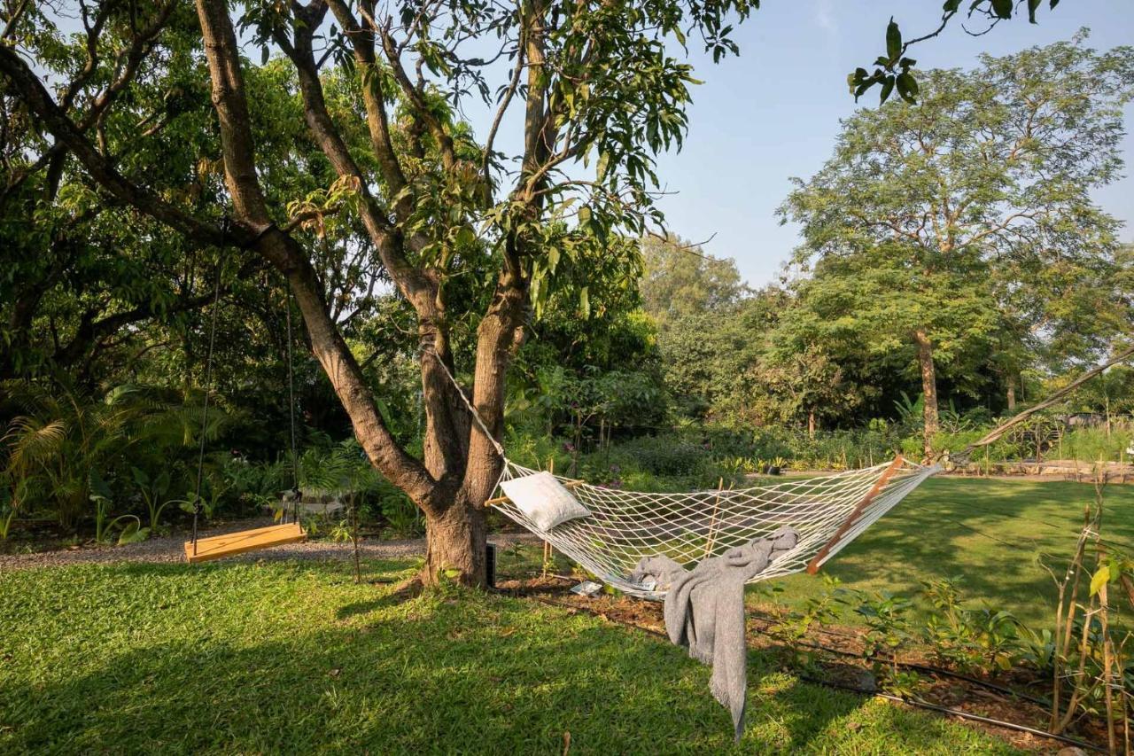 Stayvista At The Charcoal Villa Luxury Collection 阿里巴格 外观 照片